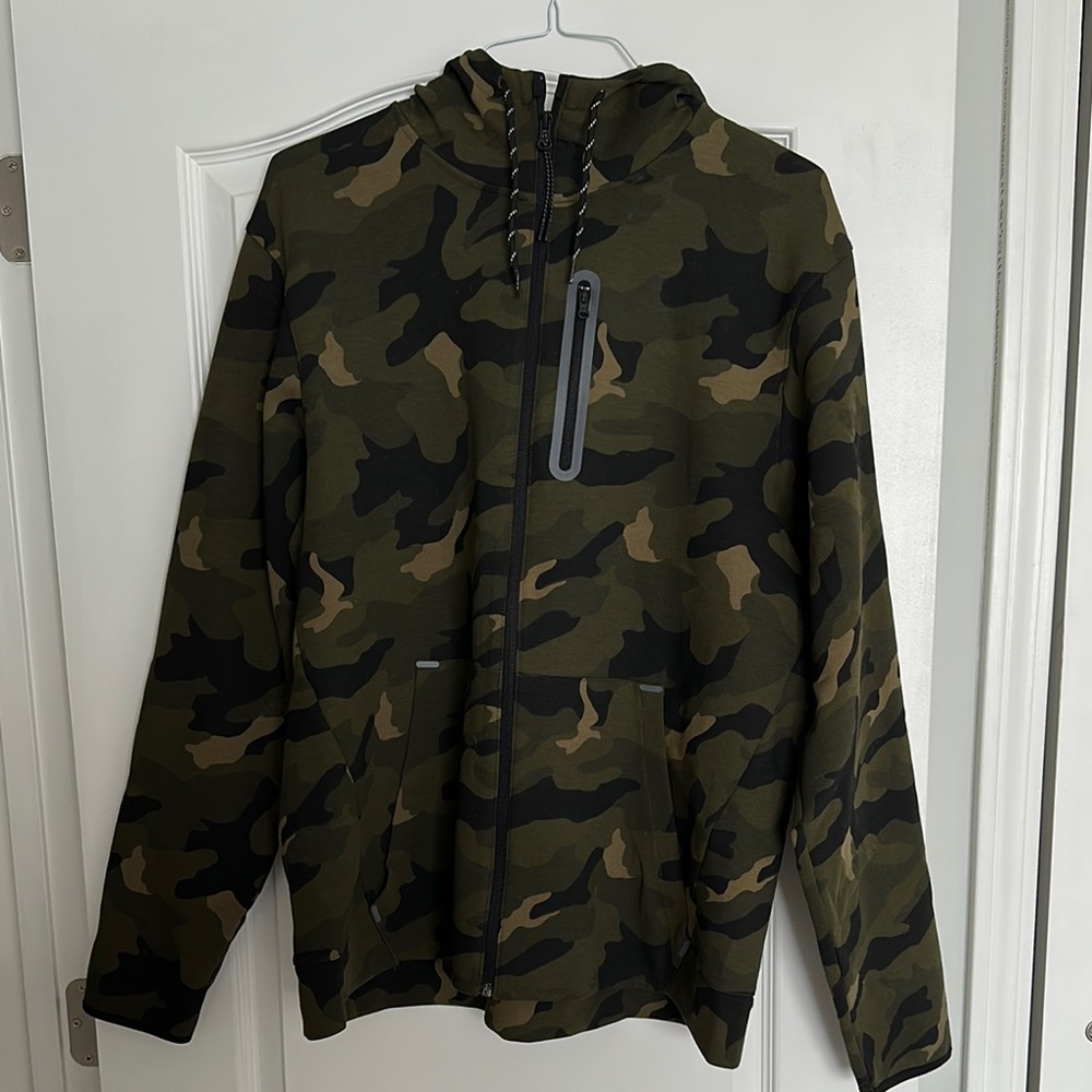 Old Navy Activewear Camo Hooded Zip-Up